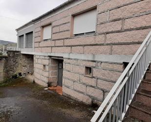 Vista exterior de Casa o xalet en venda en Bande amb Calefacció, Jardí privat i Terrassa