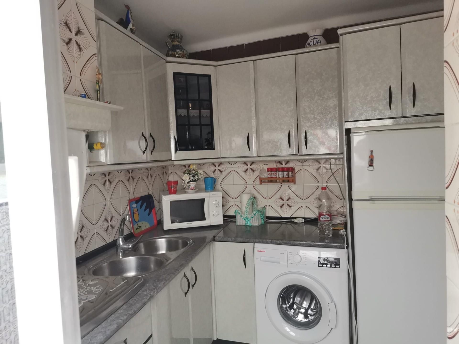 Kitchen of Single-family semi-detached for sale in Guadalcanal  with Terrace, Storage room and Furnished