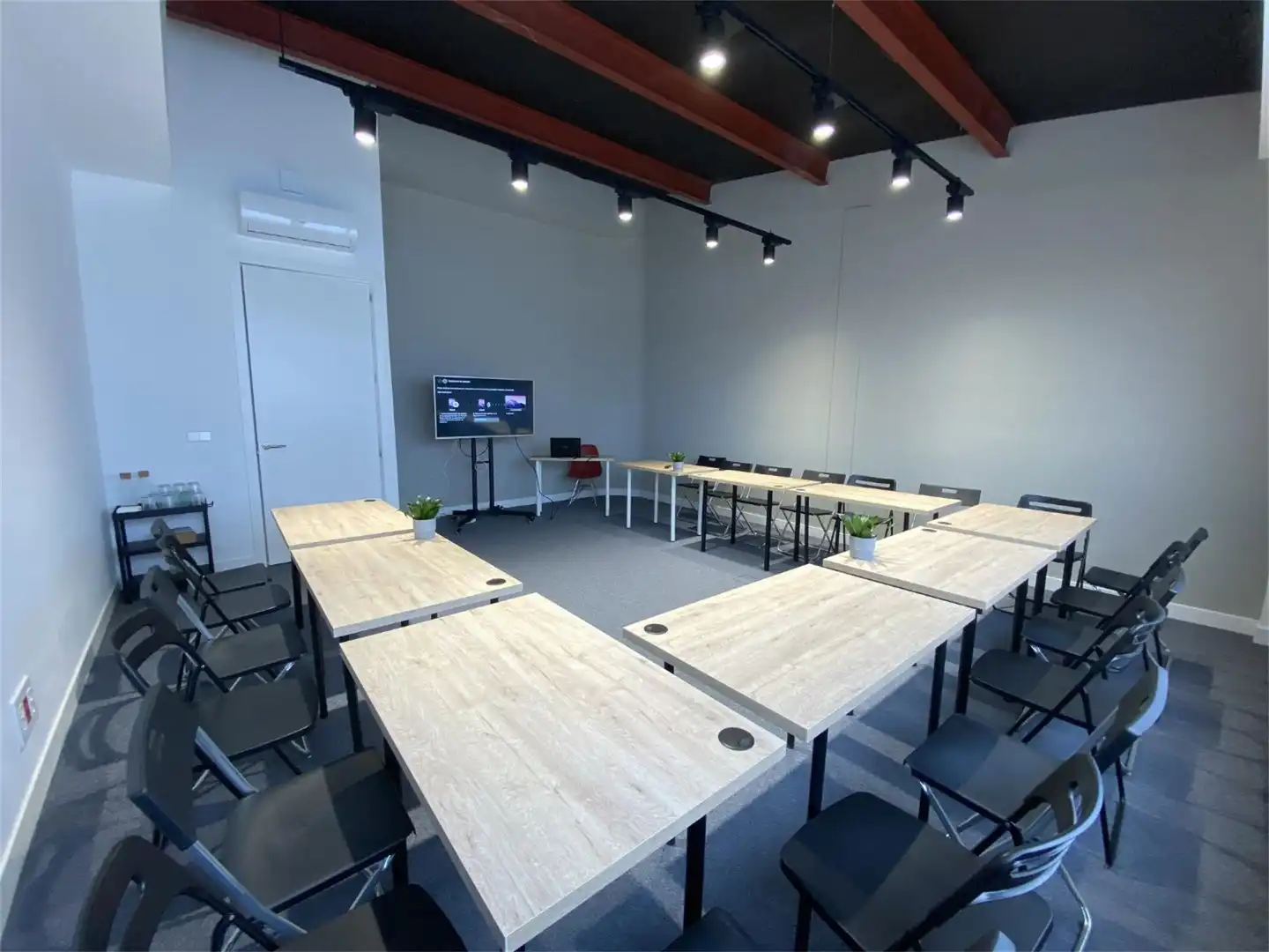 Büro zur Miete in Calle del Oro, 45, San Crispín - La Estación Consorcio Büro zur Miete in Colmenar Viejo