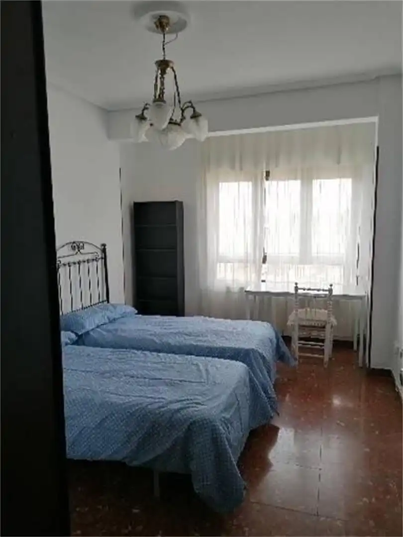 Flat for rent in Avenida Hernán Cortés, Casco Antiguo Flat for rent in Avenida Hernán Cortés, Casco Antiguo