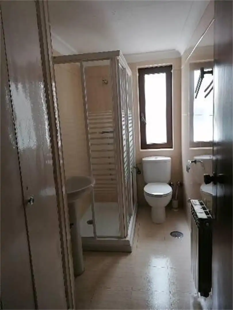 Flat for rent in Avenida Hernán Cortés, Casco Antiguo Flat for rent in Avenida Hernán Cortés, Casco Antiguo