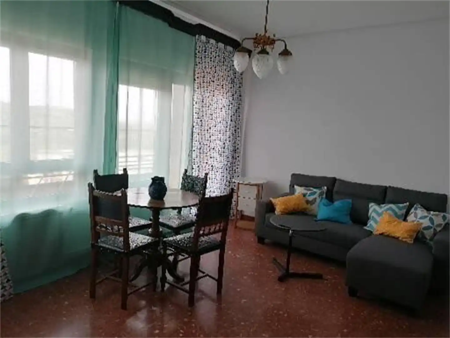 Flat for rent in Avenida Hernán Cortés, Casco Antiguo Flat for rent in Avenida Hernán Cortés, Casco Antiguo