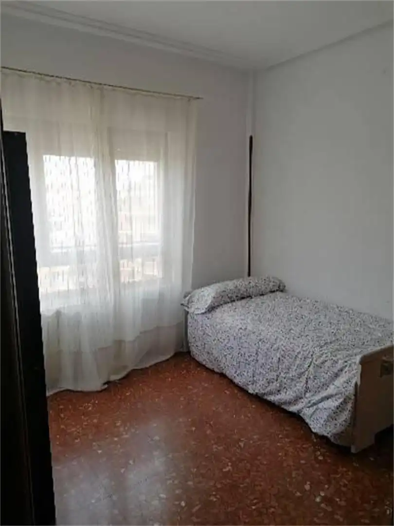 Flat for rent in Avenida Hernán Cortés, Casco Antiguo Flat for rent in Avenida Hernán Cortés, Casco Antiguo