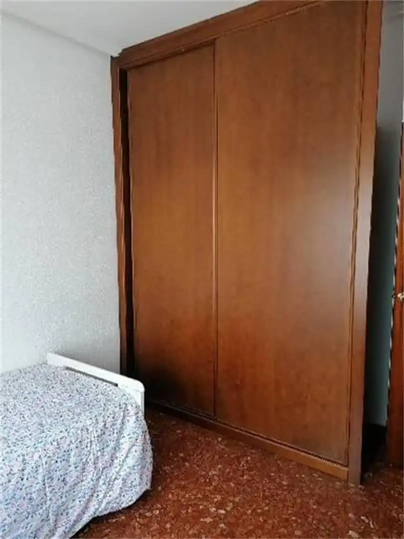 Flat for rent in Avenida Hernán Cortés, Casco Antiguo Flat for rent in Avenida Hernán Cortés, Casco Antiguo