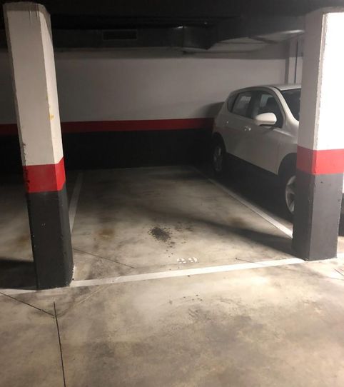 Foto 2 de Garaje de alquiler en Calle Pirra, 30, Rejas, Madrid Capital