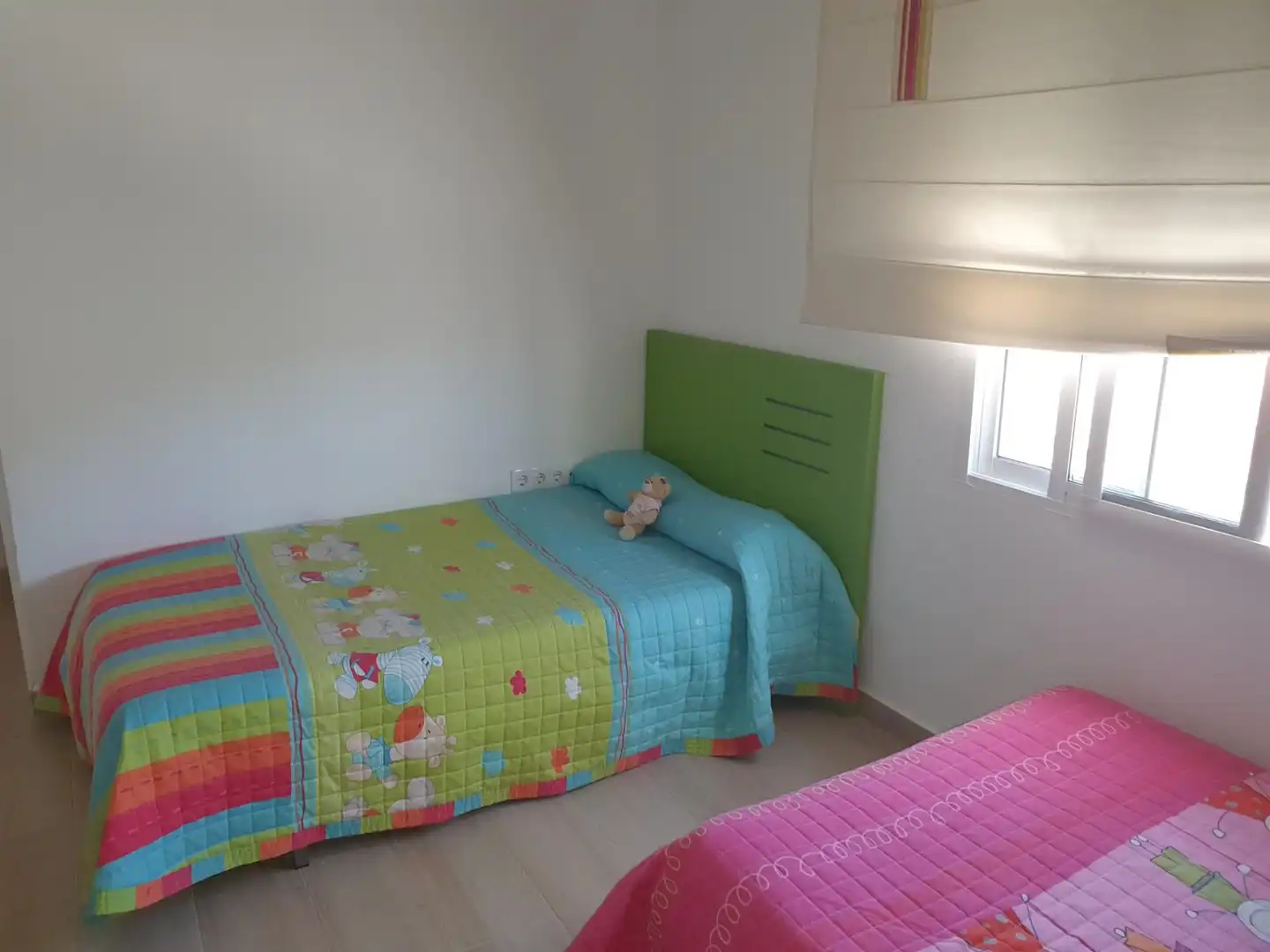 Casa o xalet en venda a Avenida de Luis de Los Reyes, Bullas Dormitori de Casa o xalet en venda en Bullas amb Aire condicionat i Piscina
