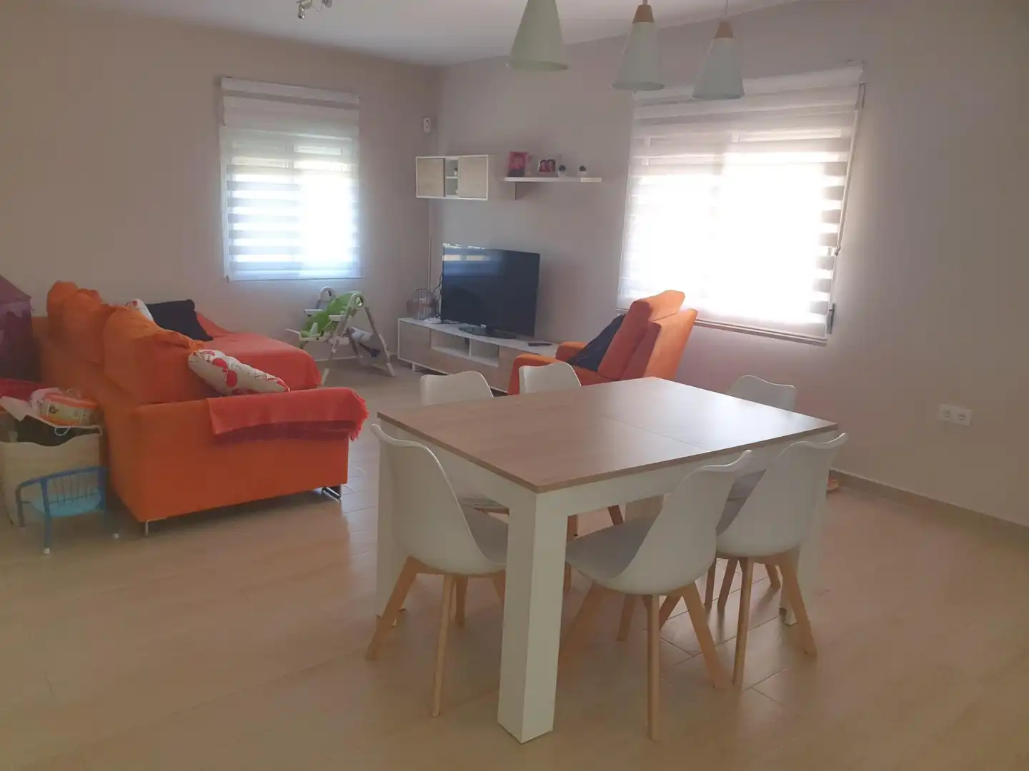 Casa o xalet en venda a Avenida de Luis de Los Reyes, Bullas Sala d'estar de Casa o xalet en venda en Bullas amb Aire condicionat i Piscina