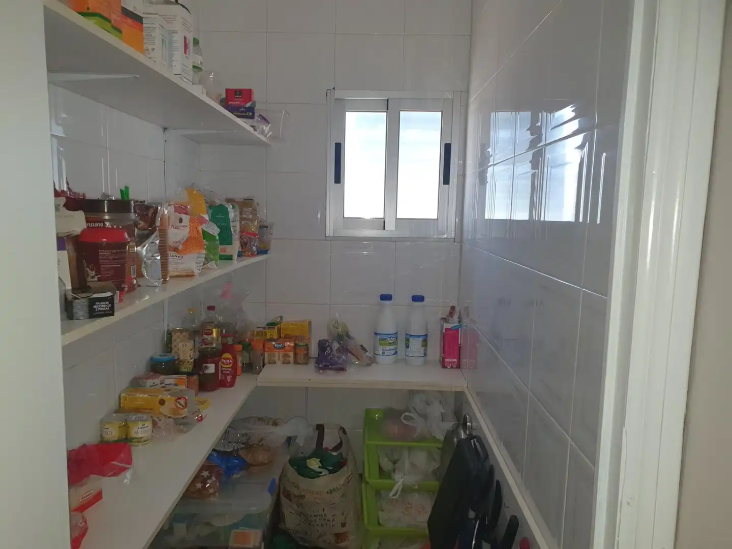 Casa o xalet en venda a Avenida de Luis de Los Reyes, Bullas Cuina de Casa o xalet en venda en Bullas amb Aire condicionat i Piscina