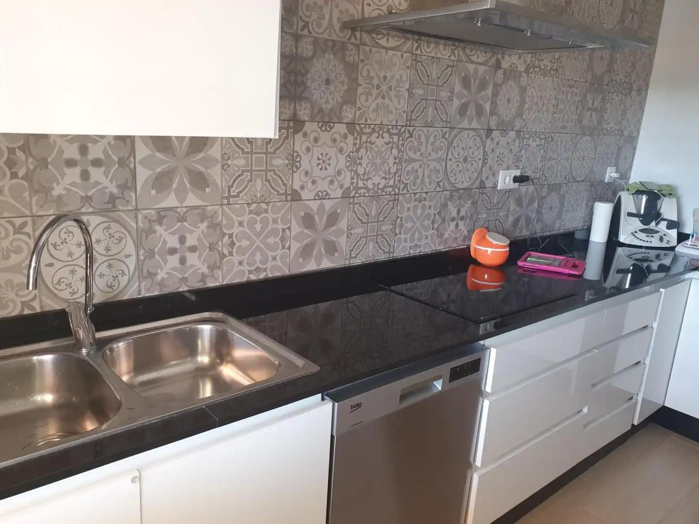 Casa o xalet en venda a Avenida de Luis de Los Reyes, Bullas Cuina de Casa o xalet en venda en Bullas amb Aire condicionat i Piscina