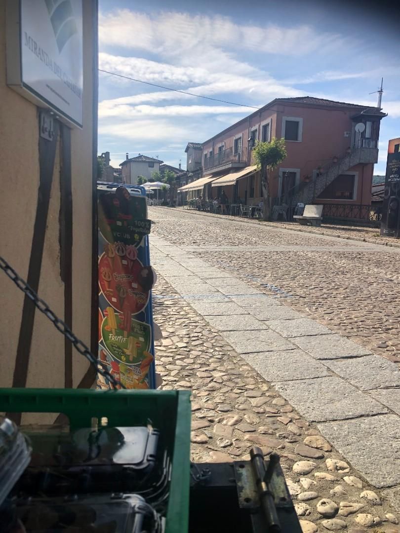 Vista exterior de Pis en venda en Miranda del Castañar amb Balcó