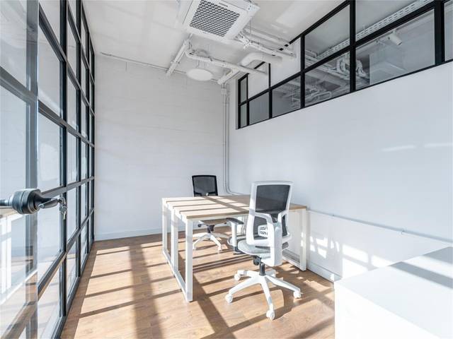 Oficina en Alquiler en Avenida Manuel Fraga Iribarne, 15 en La Colina