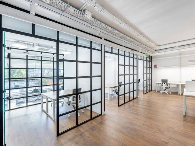 Oficina en Alquiler en Avenida Manuel Fraga Iribarne, 15 en La Colina