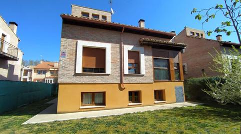 Casa o chalet en venta en Calle Camino de Sirga, 4, Villamuriel de Cerrato, Palencia - imagen 3 Foto 3 de Casa o chalet en venta en Calle Camino de Sirga, 4, Villamuriel de Cerrato, Palencia