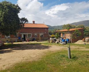 Exterior view of Country house for sale in Casas del Castañar