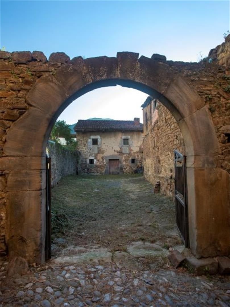 Country house for sale in Potes