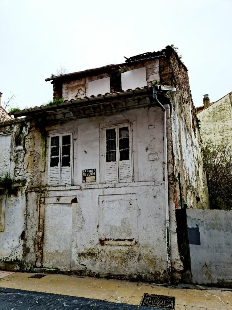 Vista exterior de Casa adosada en venta en Avilés con Jardín privado y Balcón