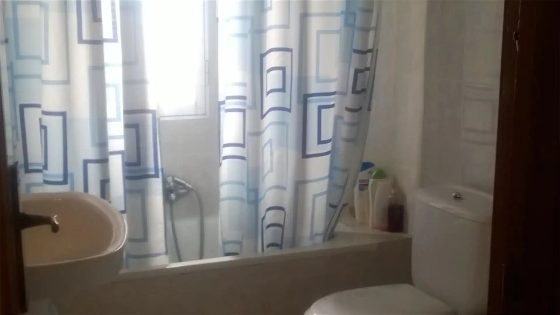 Flat for sale in Calle Sargentos Provisionales, Lanzahíta Bathroom of Flat for sale in Lanzahíta with Air Conditioner, Heating and Terrace