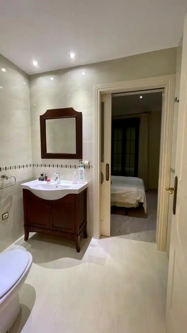 Casa adosada en venta en Calle Corredera, 1, Castro del Río Baño de Casa adosada en venta en Castro del Río con Aire acondicionado, Calefacción y Terraza