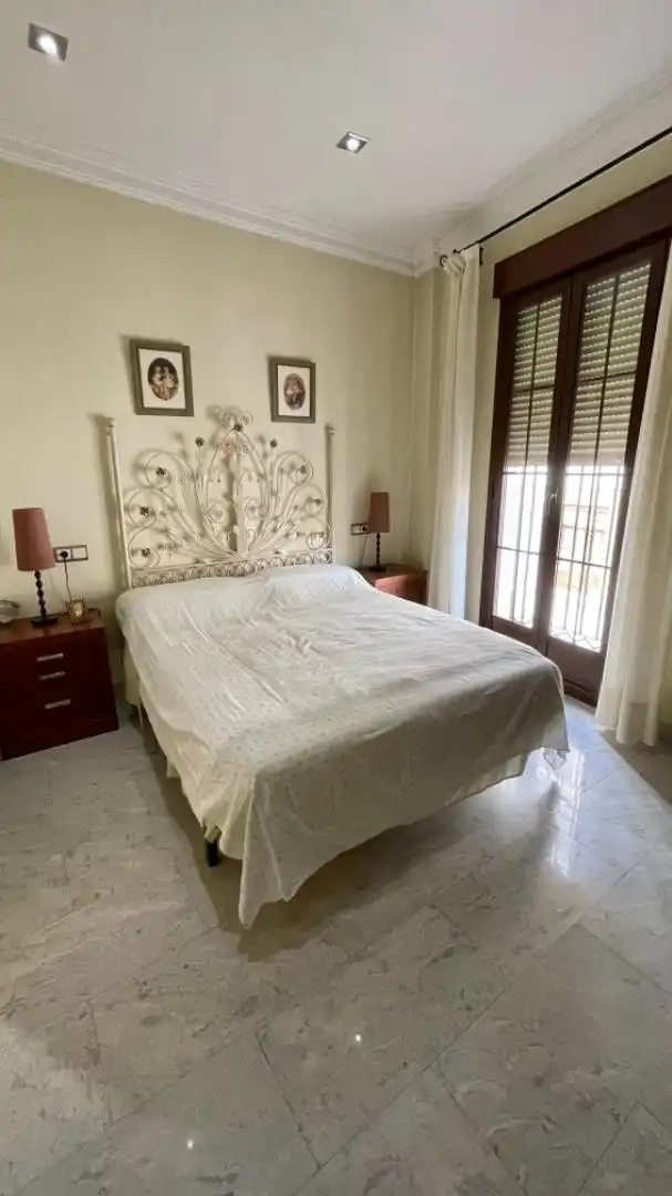 Casa adosada en venta en Calle Corredera, 1, Castro del Río Habitación de Casa adosada en venta en Castro del Río con Aire acondicionado, Calefacción y Terraza