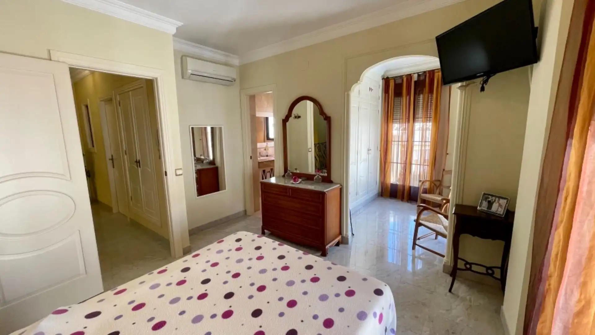 Casa adosada en venta en Calle Corredera, 1, Castro del Río Habitación de Casa adosada en venta en Castro del Río con Aire acondicionado, Calefacción y Terraza