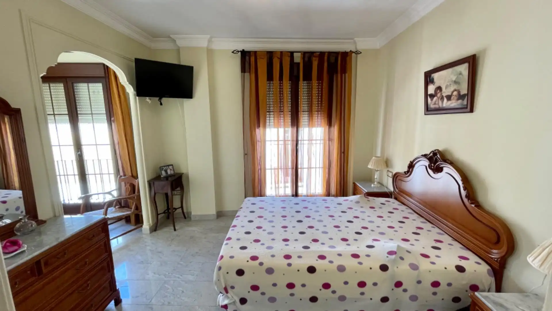 Casa adosada en venta en Calle Corredera, 1, Castro del Río Habitación de Casa adosada en venta en Castro del Río con Aire acondicionado, Calefacción y Terraza