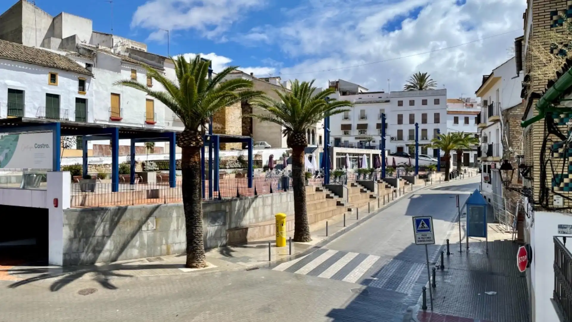Casa adosada en venta en Calle Corredera, 1, Castro del Río Vista exterior de Casa adosada en venta en Castro del Río con Aire acondicionado, Calefacción y Terraza