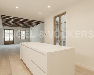 Kitchen of Apartment for sale in  Barcelona Capital