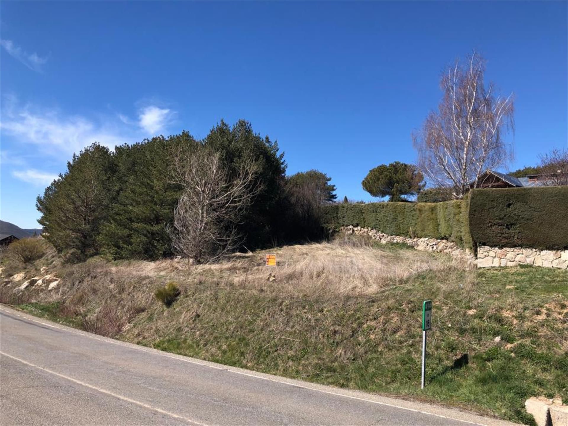 Land for sale in Hoyos del Espino