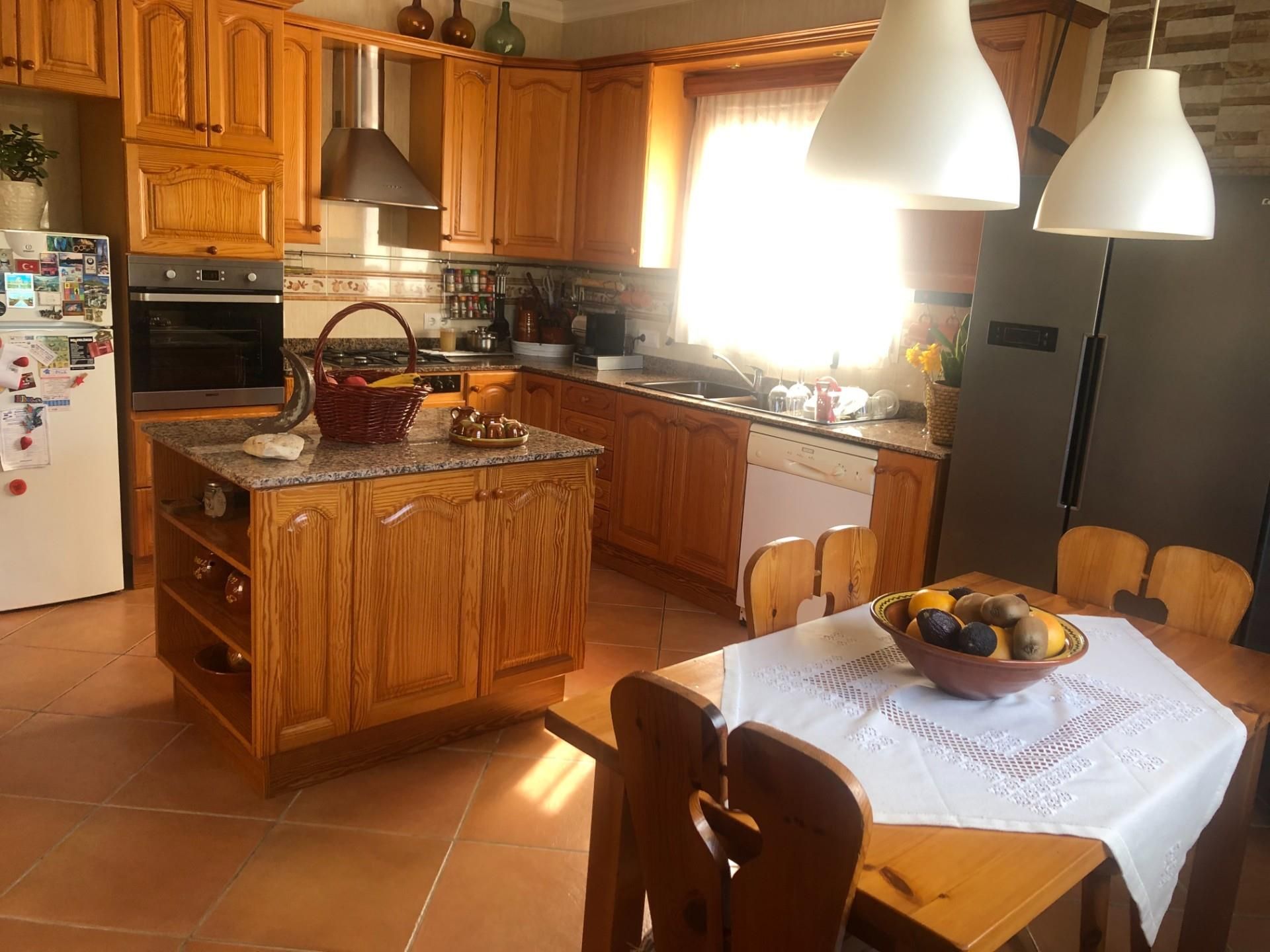 Cuina de Casa o xalet en venda en Llucmajor amb Aire condicionat, Calefacció i Jardí privat