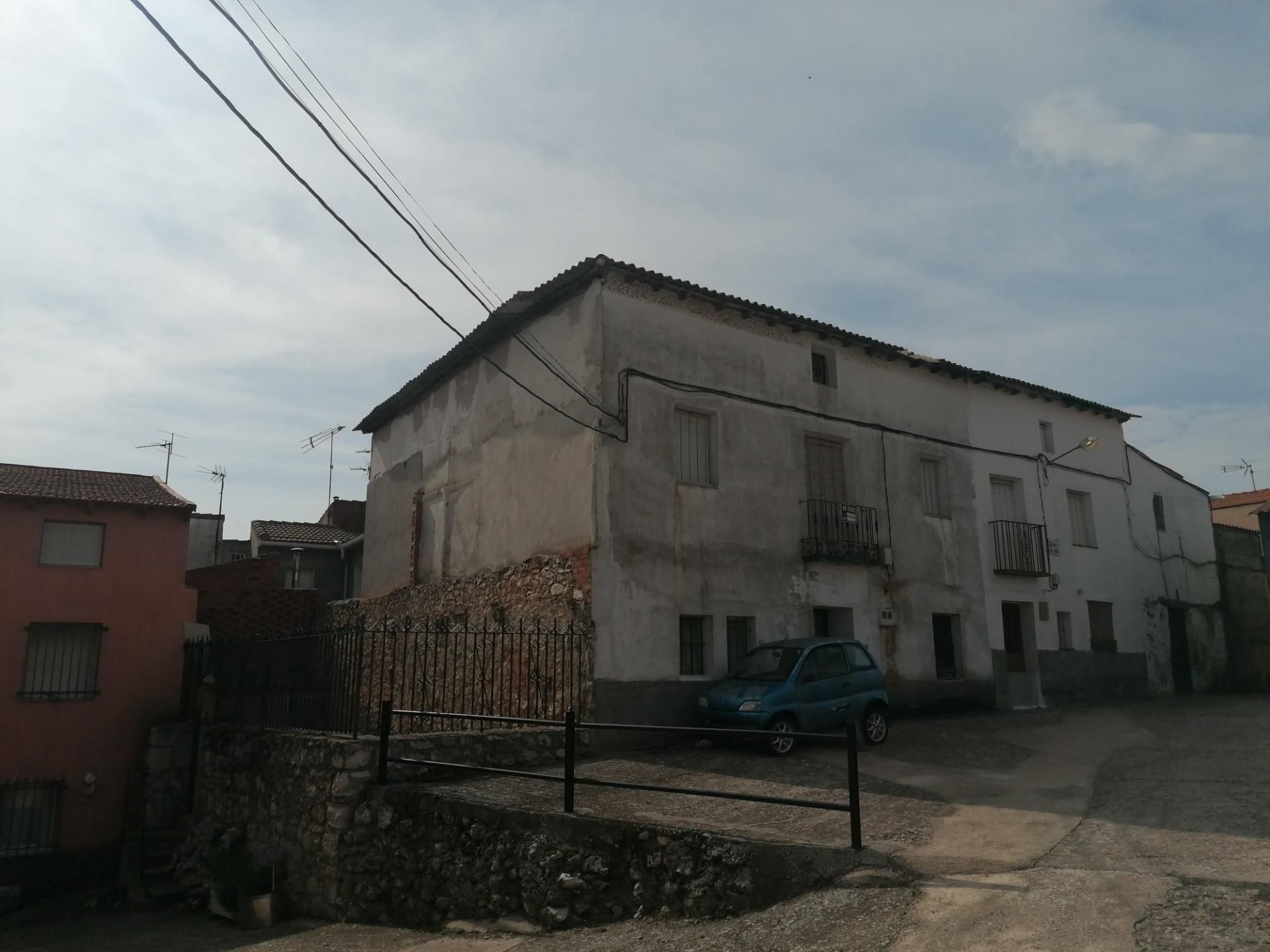 Vista exterior de Casa adosada en venda en Atanzón