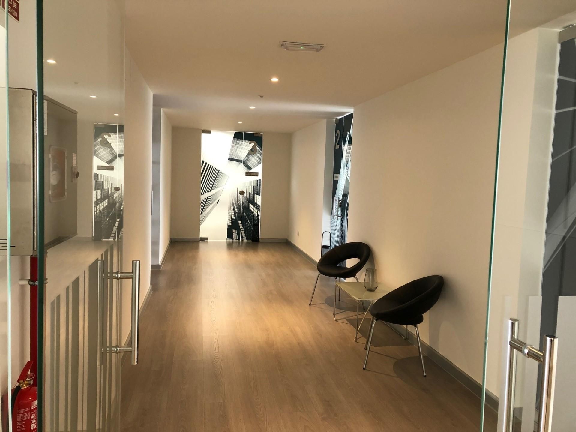 Büro miete in Oleiros
