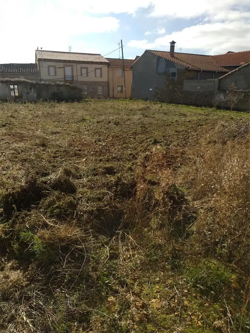 Terreno en venta en Carretera Tabuyo, Palacios de la Valduerna Vista exterior de Terreno en venta en Palacios de la Valduerna