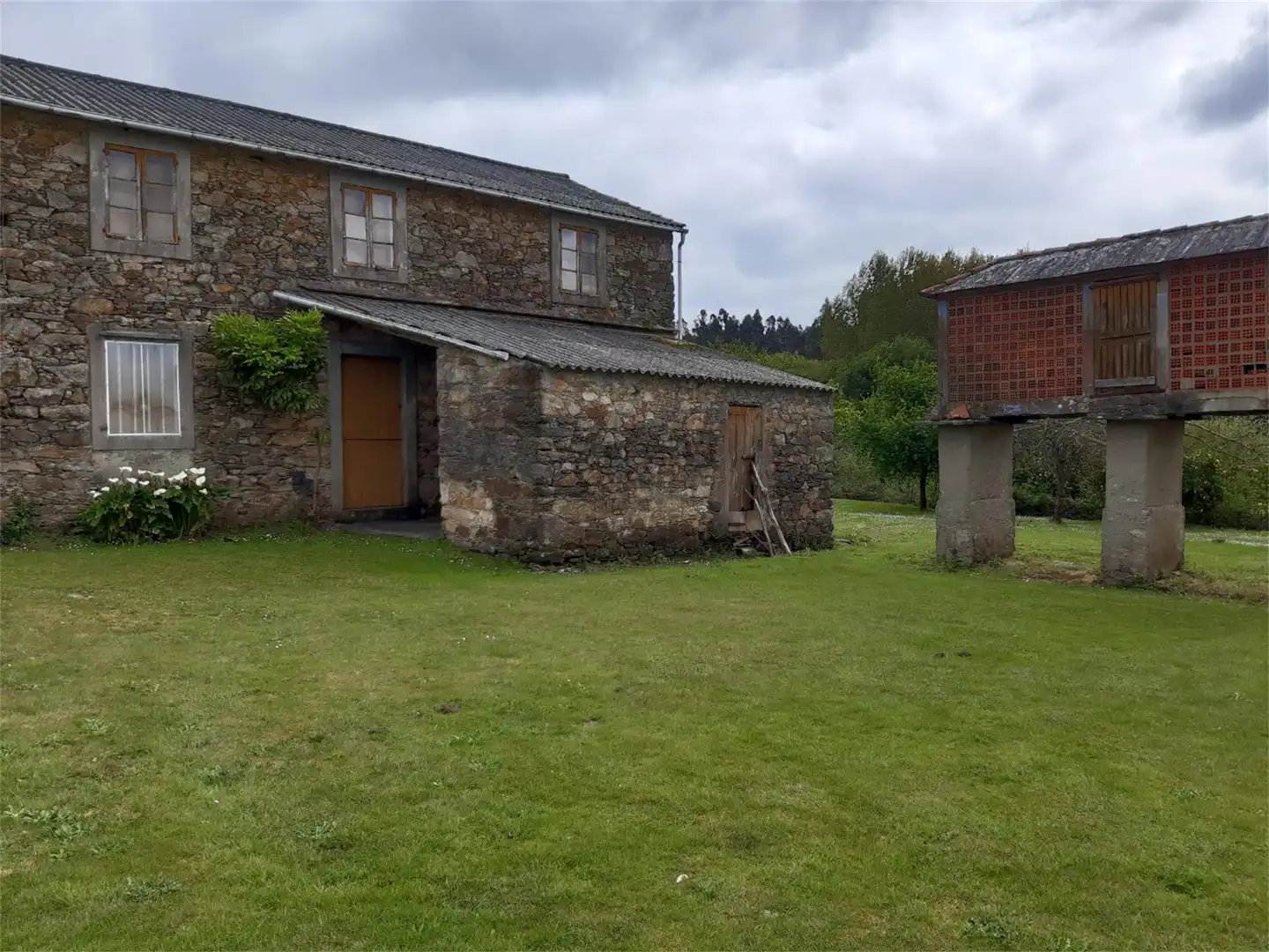 Country homes for sale in A Borrallada-sedes, Sedes - Pedroso - Doso Exterior view of Country homes for sale in Narón