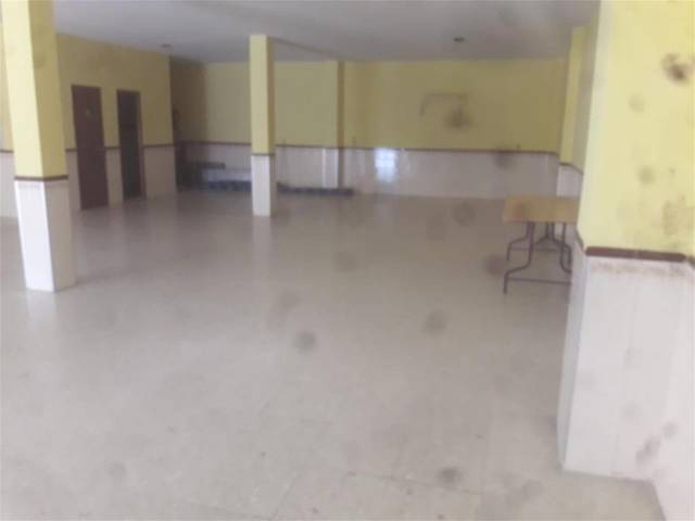 Oficina en Alquiler en Avenida de Andrés Molina Moles, 10 en La Algaba