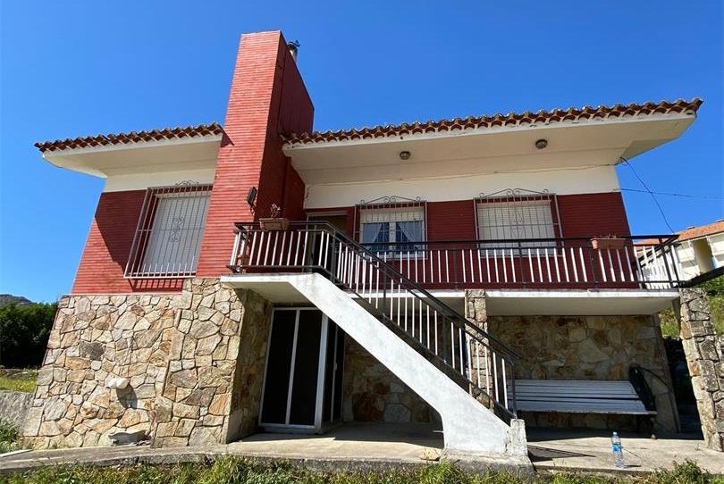 House or chalet for sale in Rúa Louro, Muros, A Coruña - image 1 Photo 1 of House or chalet for sale in Rúa Louro, Muros, A Coruña