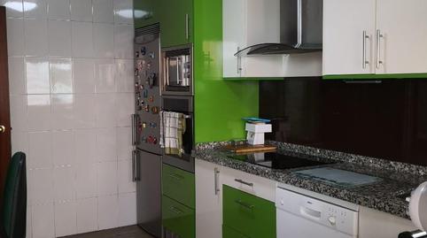 Foto 4 de Piso en venta en Avenida Ramón Nieto, 134, Lavadores, Pontevedra