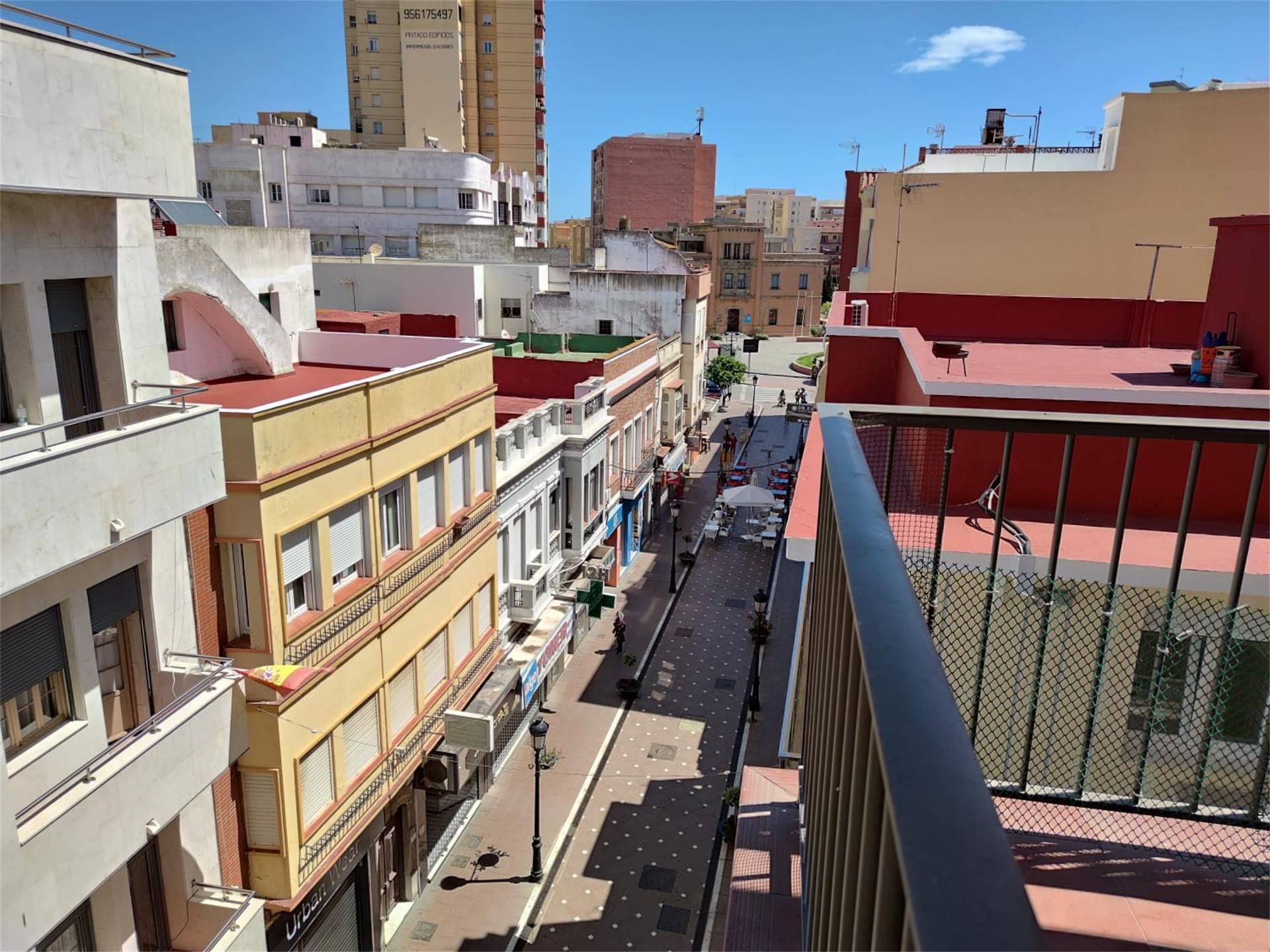 Exterior view of Flat for sale in La Línea de la Concepción  with Balcony