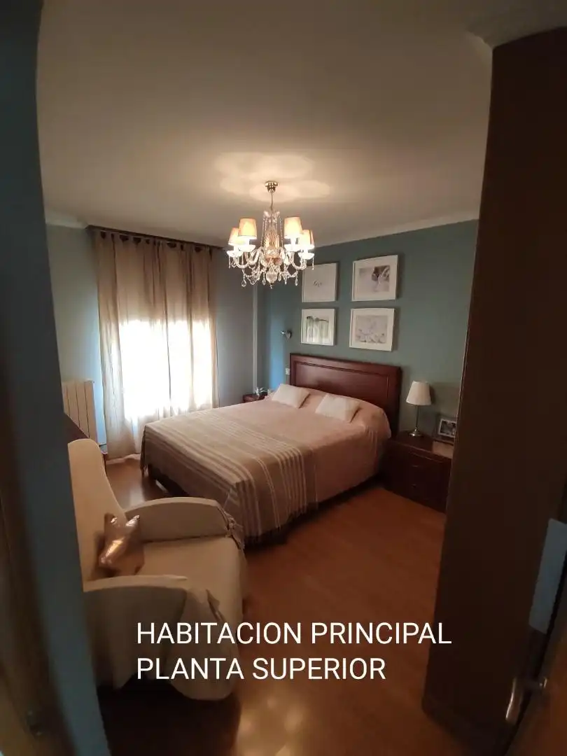 Casa adosada en venta en Carretera de Aldealengua, 55, Rollo - Puente Ladrillo Habitación de Casa adosada en venta en Salamanca con Calefacción, Amueblado y Balcón