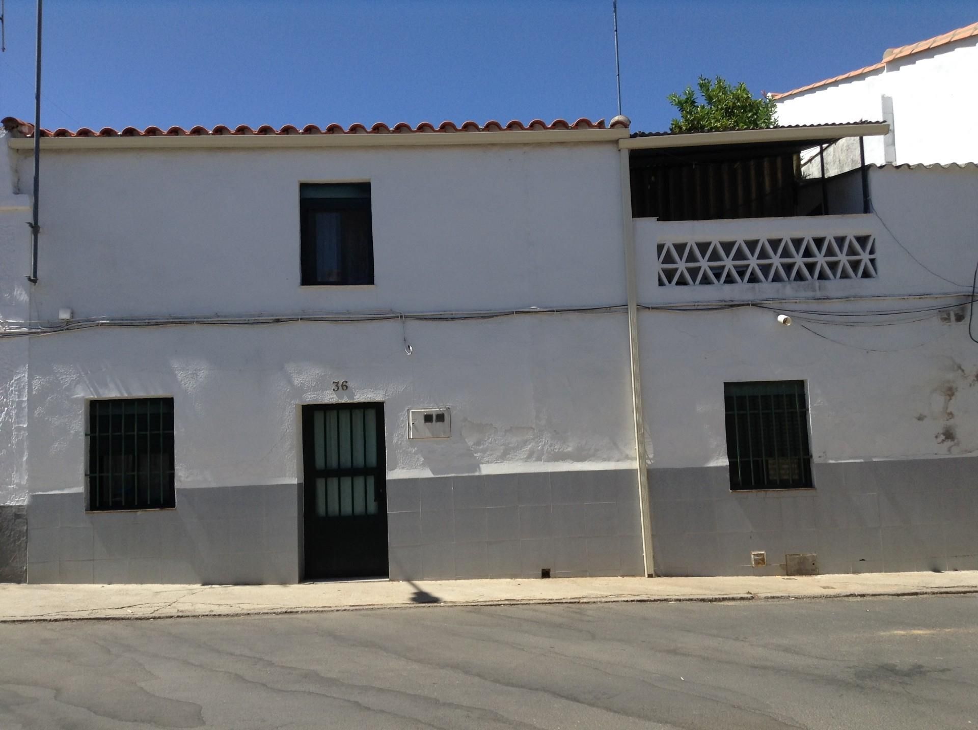 Exterior view of Planta baja for sale in San Vicente de Alcántara  with Terrace, Storage room and Furnished