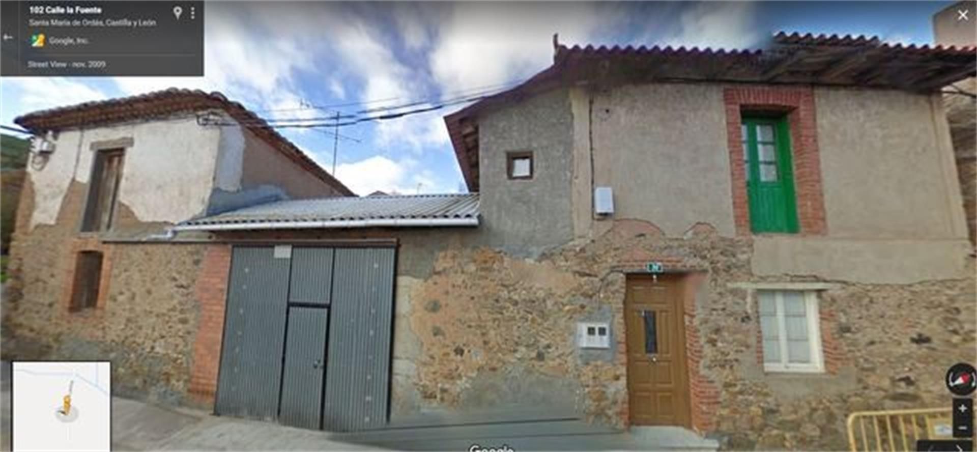 Vista exterior de Casa adosada en venda en Santa María de Ordás amb Balcó