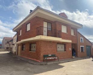 Exterior view of Single-family semi-detached for sale in Villaespasa  with Terrace and Balcony