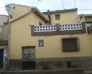 Vista exterior de Finca rústica en venda en Ambel amb Parquet, Terrassa i Traster