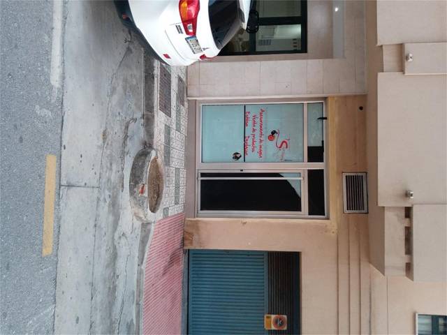 Local comercial en Alquiler en Calle Almirante Carranza en Chaparil - Torrecilla - Punta Lara