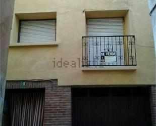 Vista exterior de Casa adosada en venda en Malón amb Terrassa i Balcó