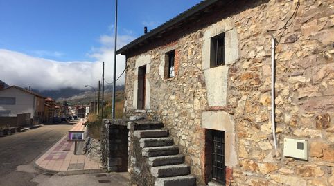 Casa adosada en venta en Avenida Reino de León, 105, Villamanín, León - imagen 2 Foto 2 de Casa adosada en venta en Avenida Reino de León, 105, Villamanín, León