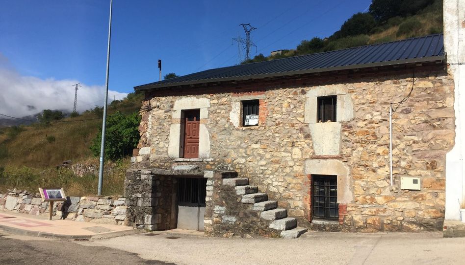 Casa adosada en venta en Avenida Reino de León, 105, Villamanín, León - imagen 1 Foto 1 de Casa adosada en venta en Avenida Reino de León, 105, Villamanín, León