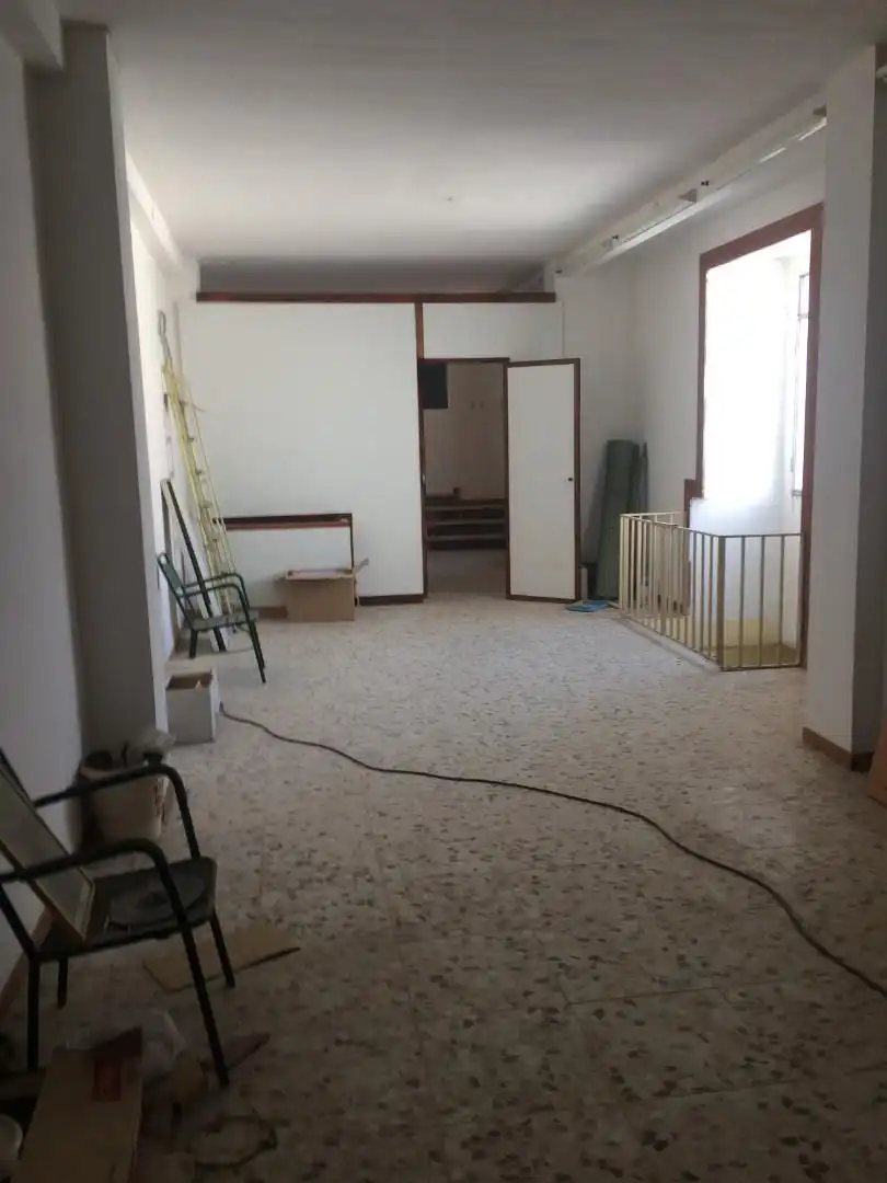 Commercial properties for sale in Villanueva de la Reina  with Air Conditioner and Heating