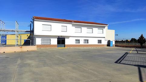 Industrial buildings to rent in Madridejos, Toledo - image 2 Photo 2 of Industrial buildings to rent in Madridejos, Toledo