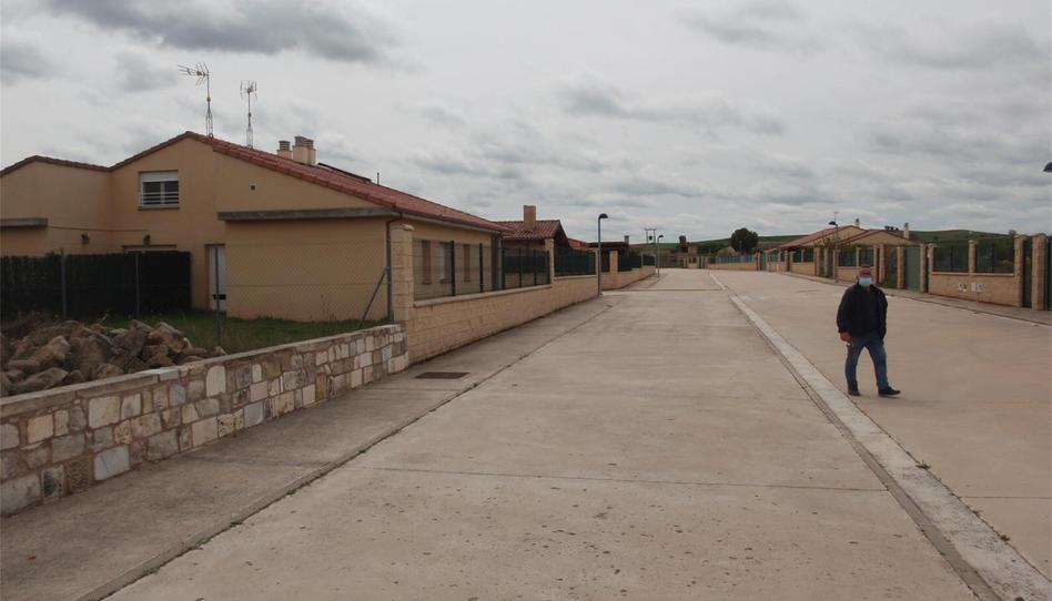 Casa adosada en venda a N-622, 6, Villahoz, Burgos - imatge 1 Foto 1 de Casa adosada en venda a N-622, 6, Villahoz, Burgos