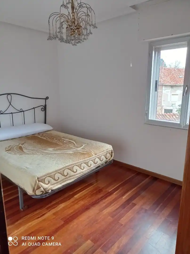 Bedroom of Flat for rent in Pradoluengo  with Heating, Parquet flooring and Terrace